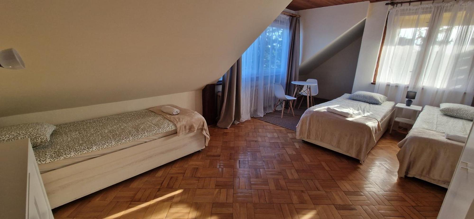 Hostel Milicka Wroclaw Ruang foto